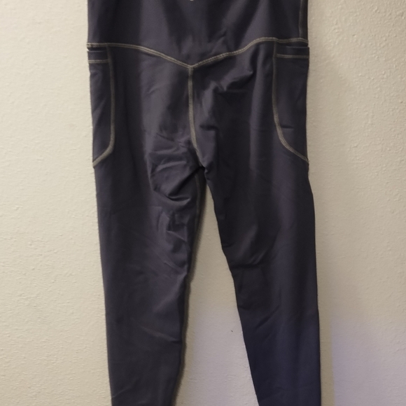 Women's pants - Picture 2 of 5